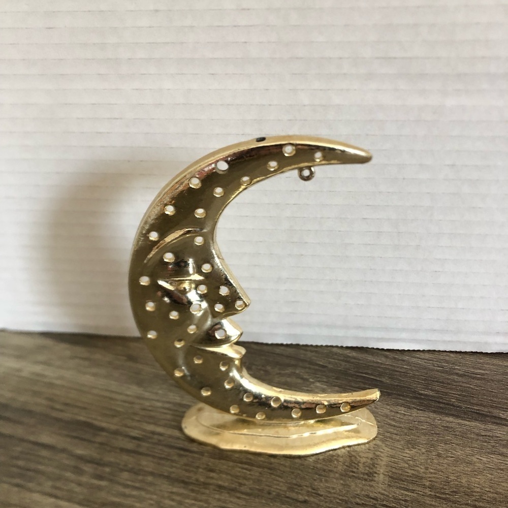 Vtg Metal Crescent Moon Earring Stand